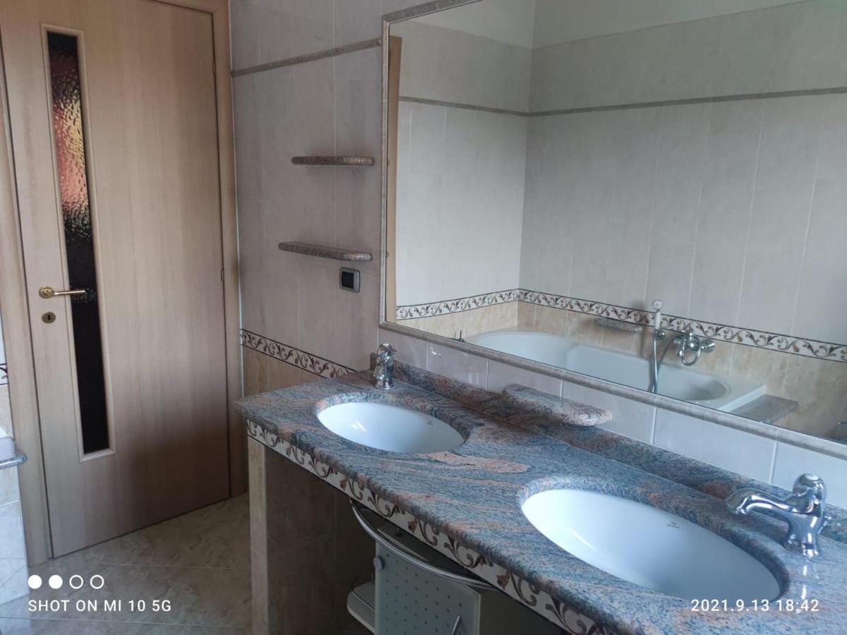 Casa Mami Luxury Big Holiday Hause Sommariva del Bosco Esterno foto